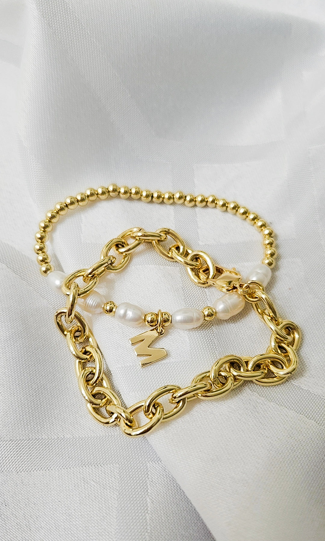 Initial special bracelet