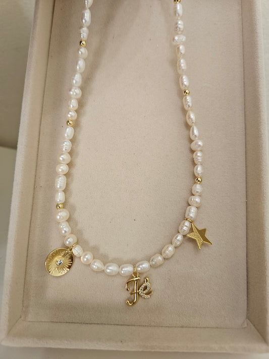 Faith pearl Necklace