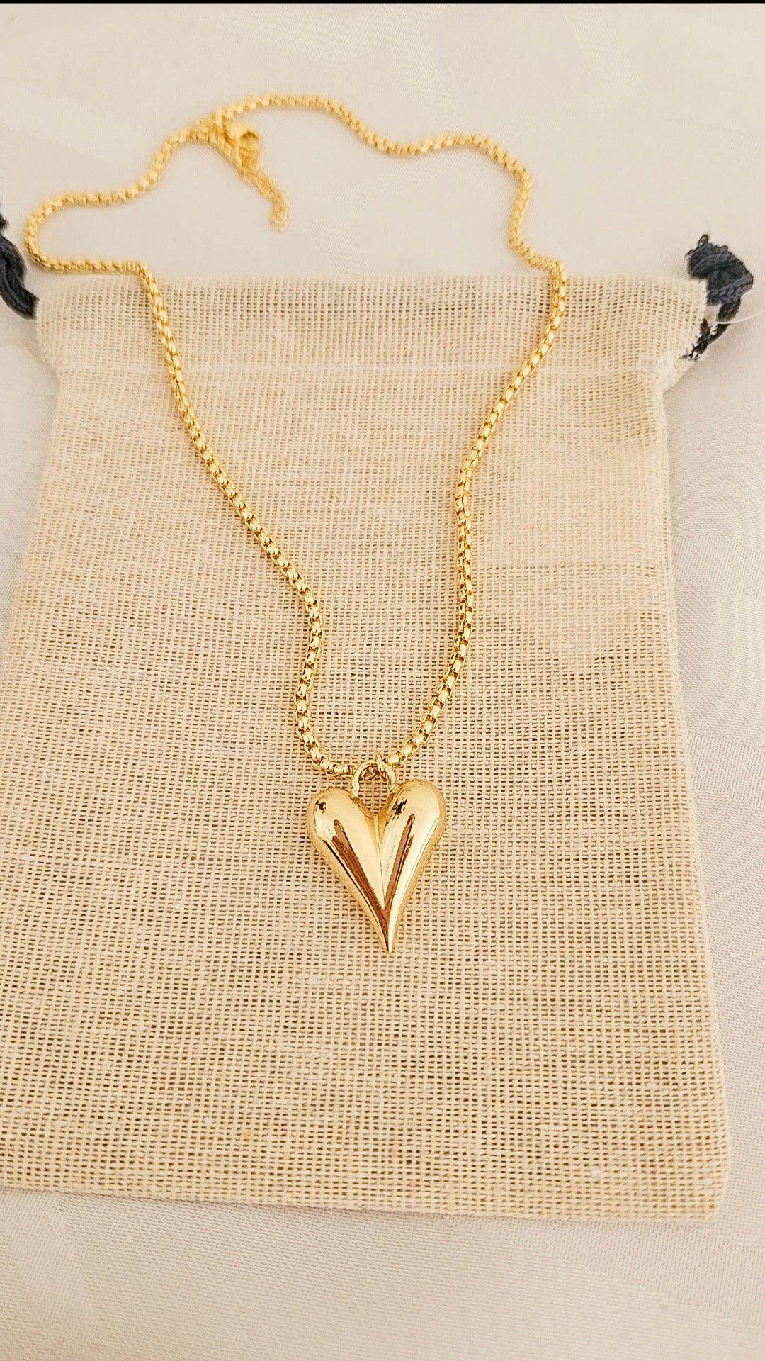 Chunky heart necklace
