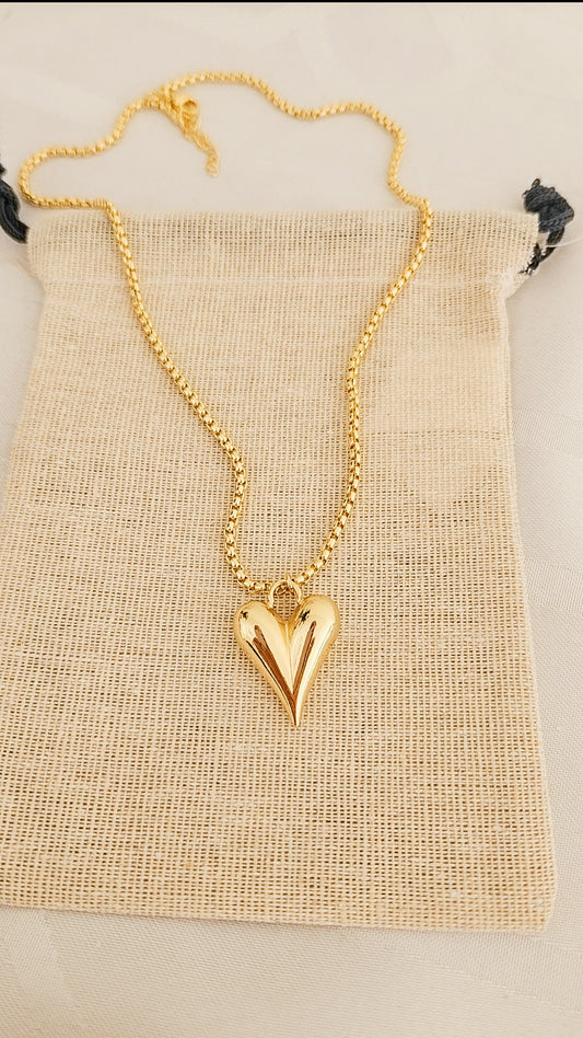 Chunky heart necklace